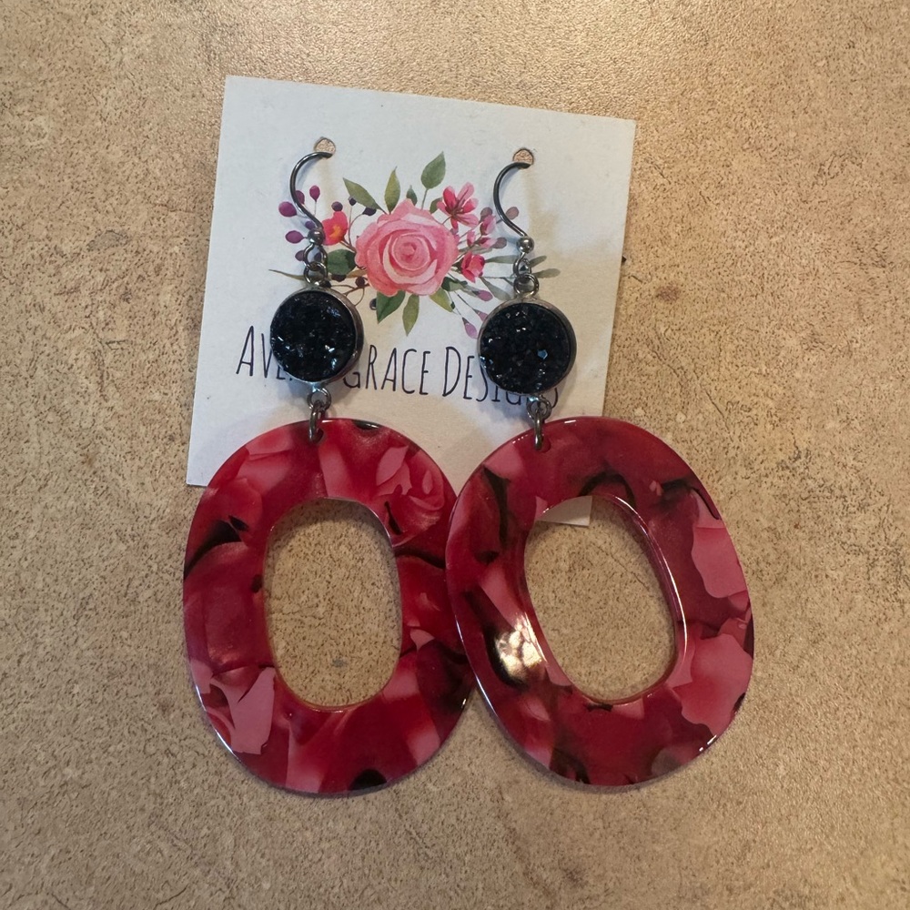 - - Red black and pink earrings in EUC. Boutique